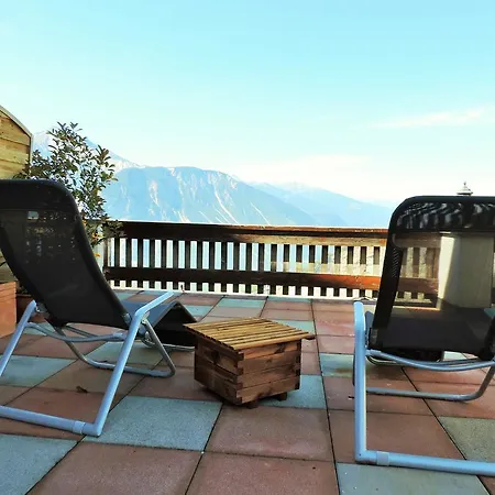 La Demeure Des Elfes Bed & Breakfast 3*